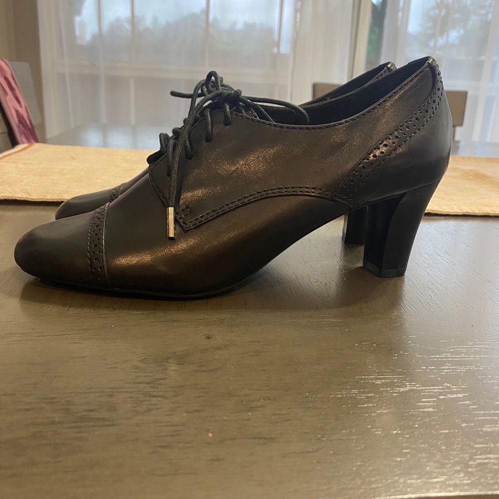 Etienne Aigner Womens Black Leather Lace Up Cap Toe Oxford Heels Shoes Size 7.5M